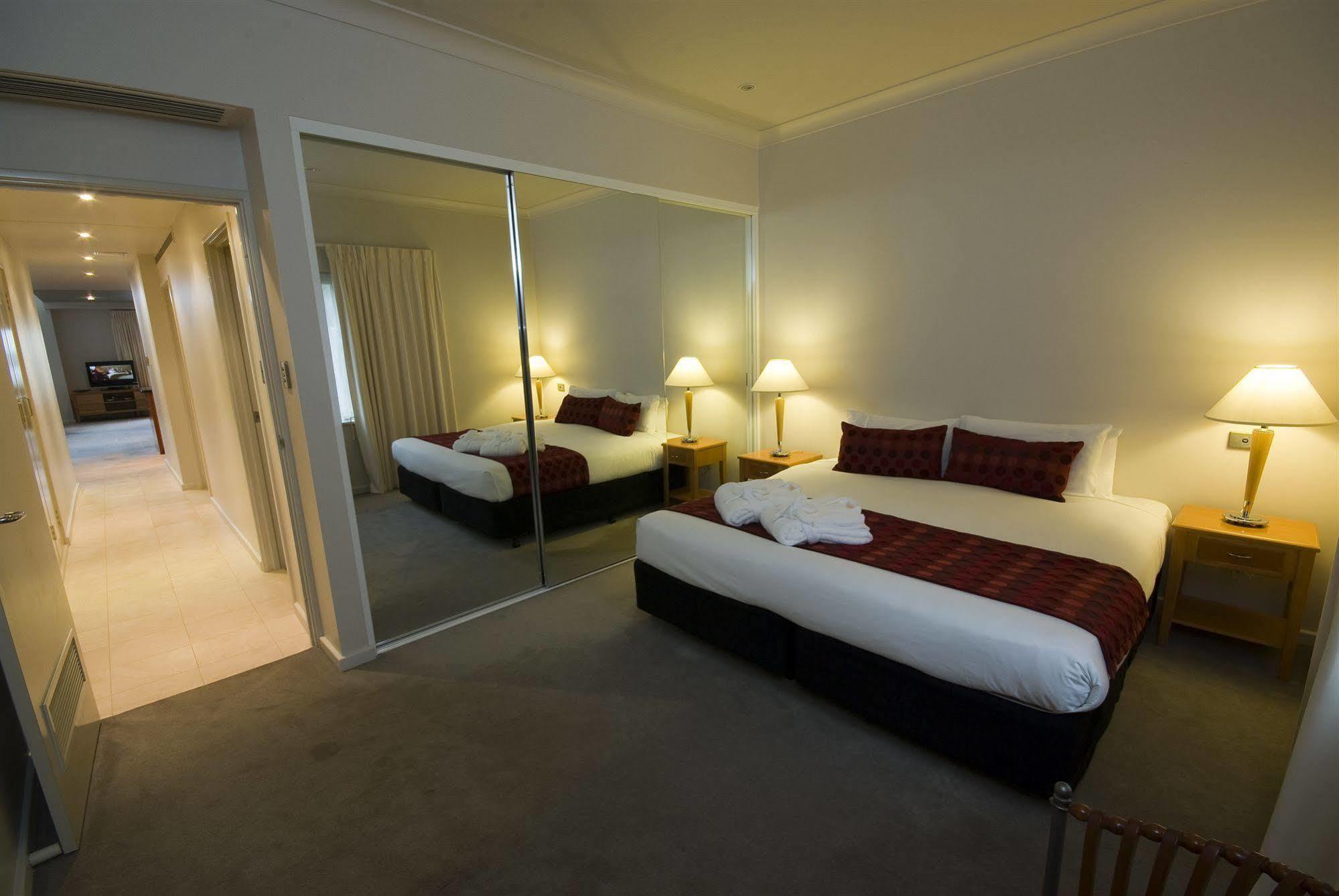 Nesuto Mounts Bay Aparthotel Perth Buitenkant foto